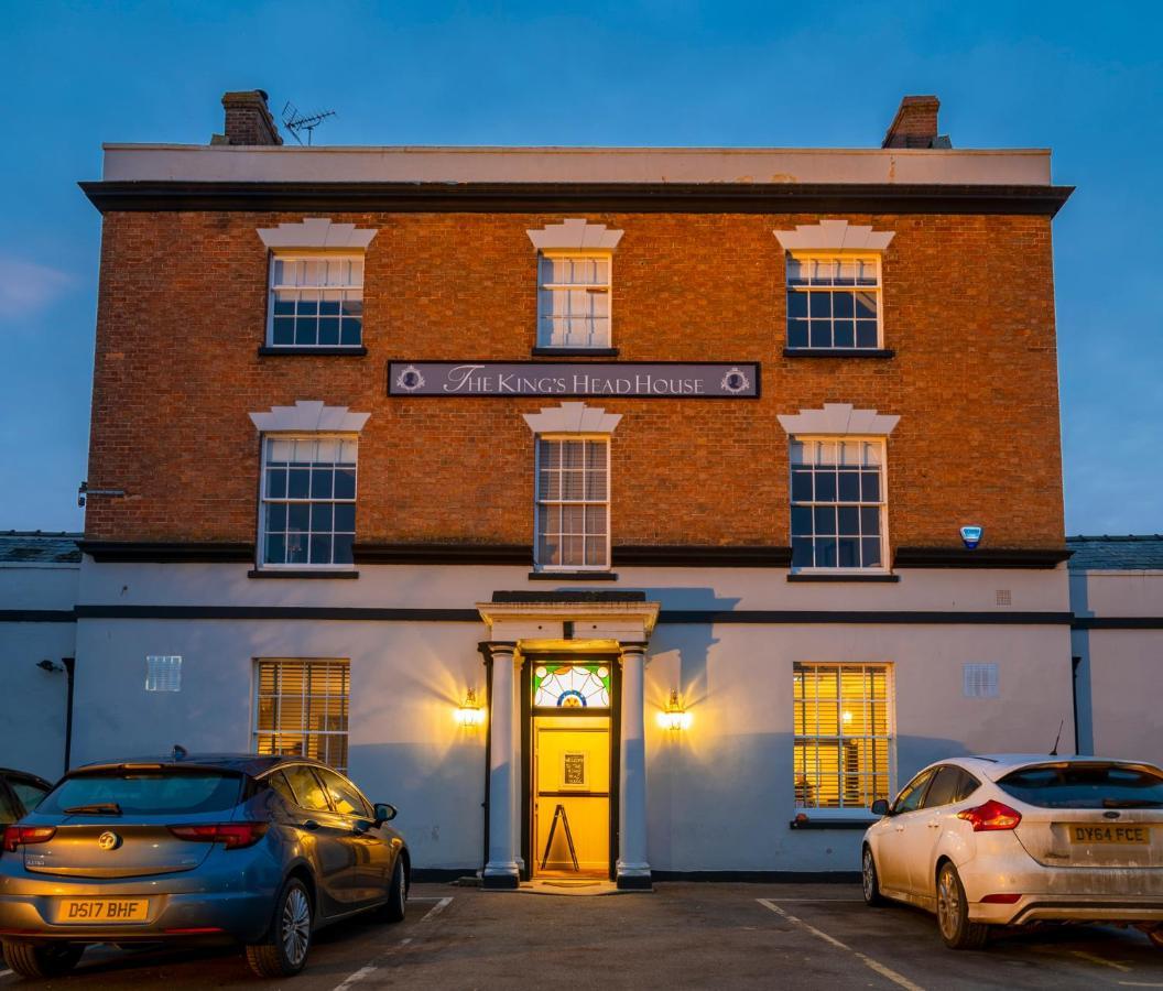 Bed and Breakfast The Kings Head House Стоунхаус Экстерьер фото